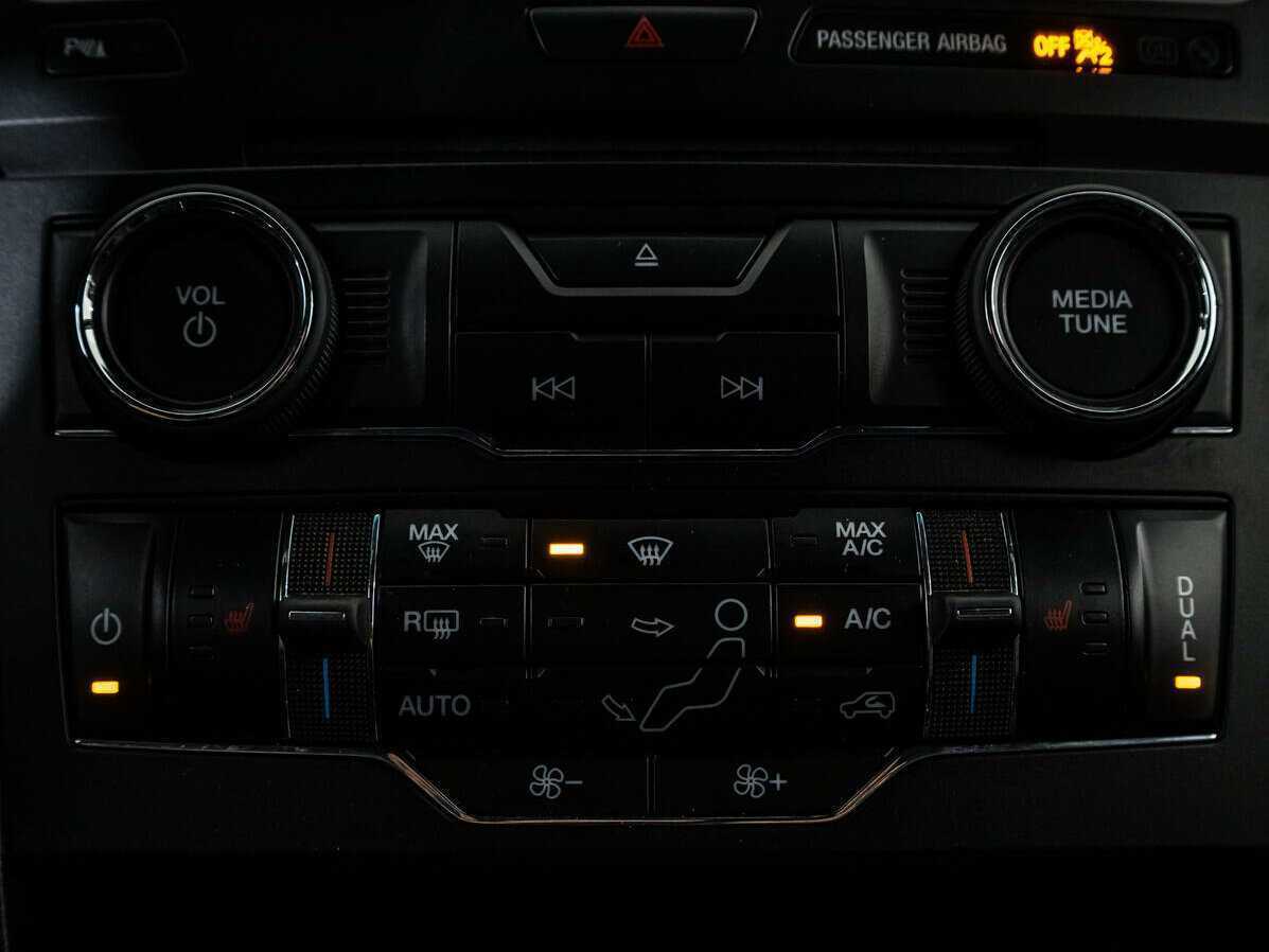 Ford Explorer б/у, 2016, Автоматическая. Фото: #12