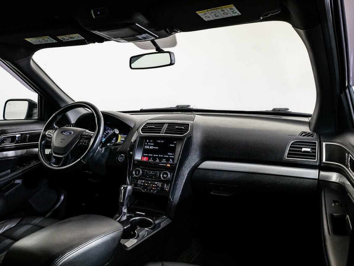 Ford Explorer б/у, 2017, Автоматическая. Фото: #6