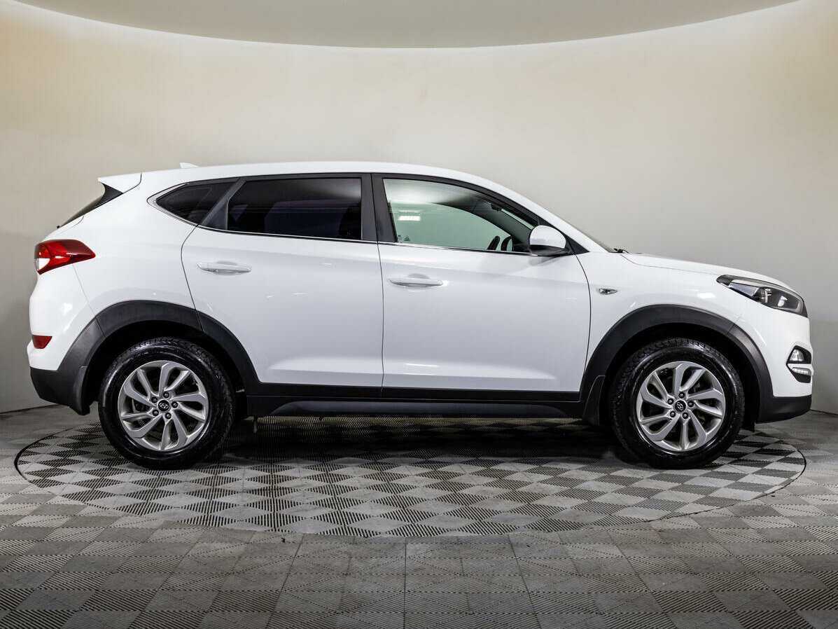 Hyundai Tucson б/у, 2017, Автоматическая. Фото: #3