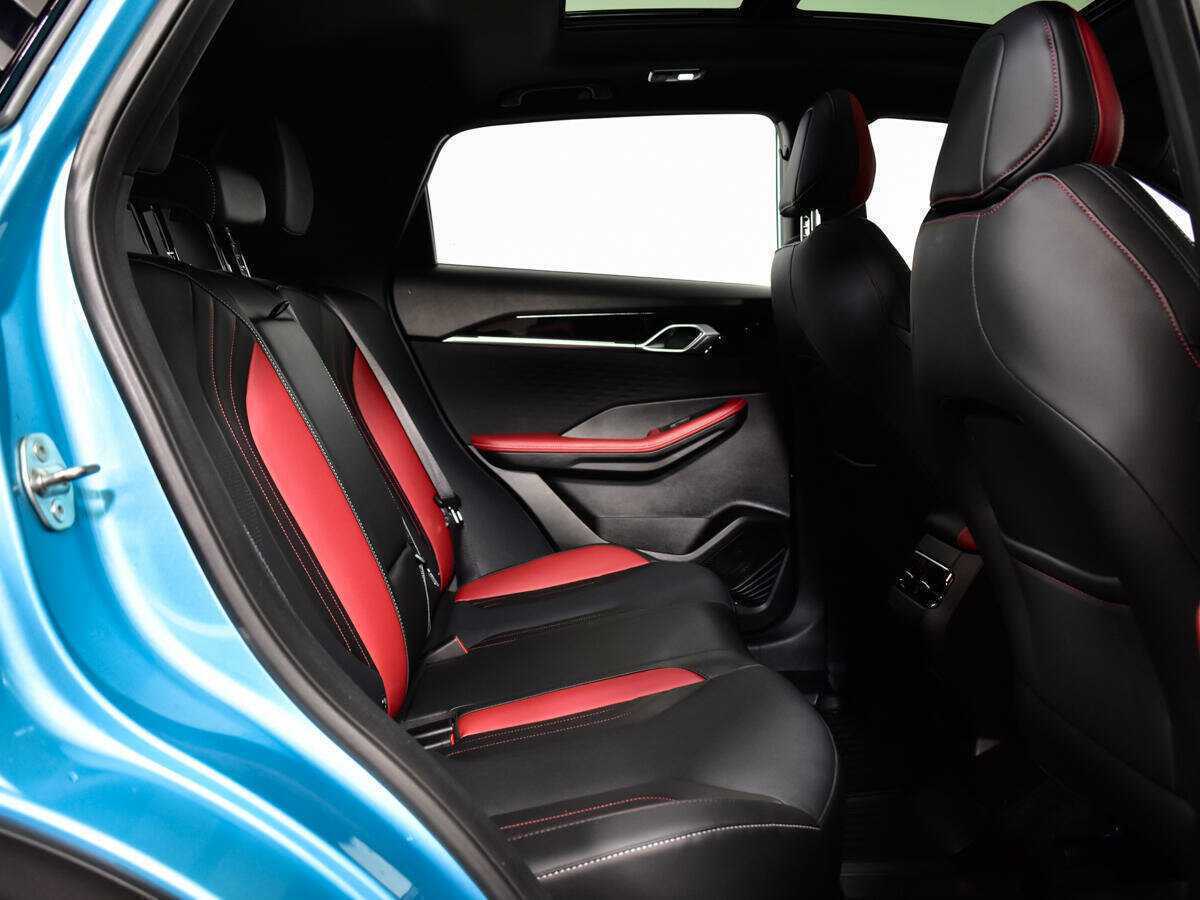 Geely Coolray б/у, 2023, Роботизированная. Фото: #9