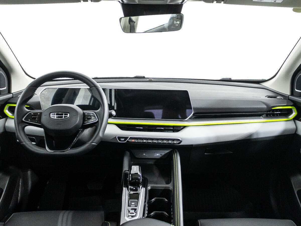 Geely Coolray б/у, 2023, Роботизированная. Фото: #12