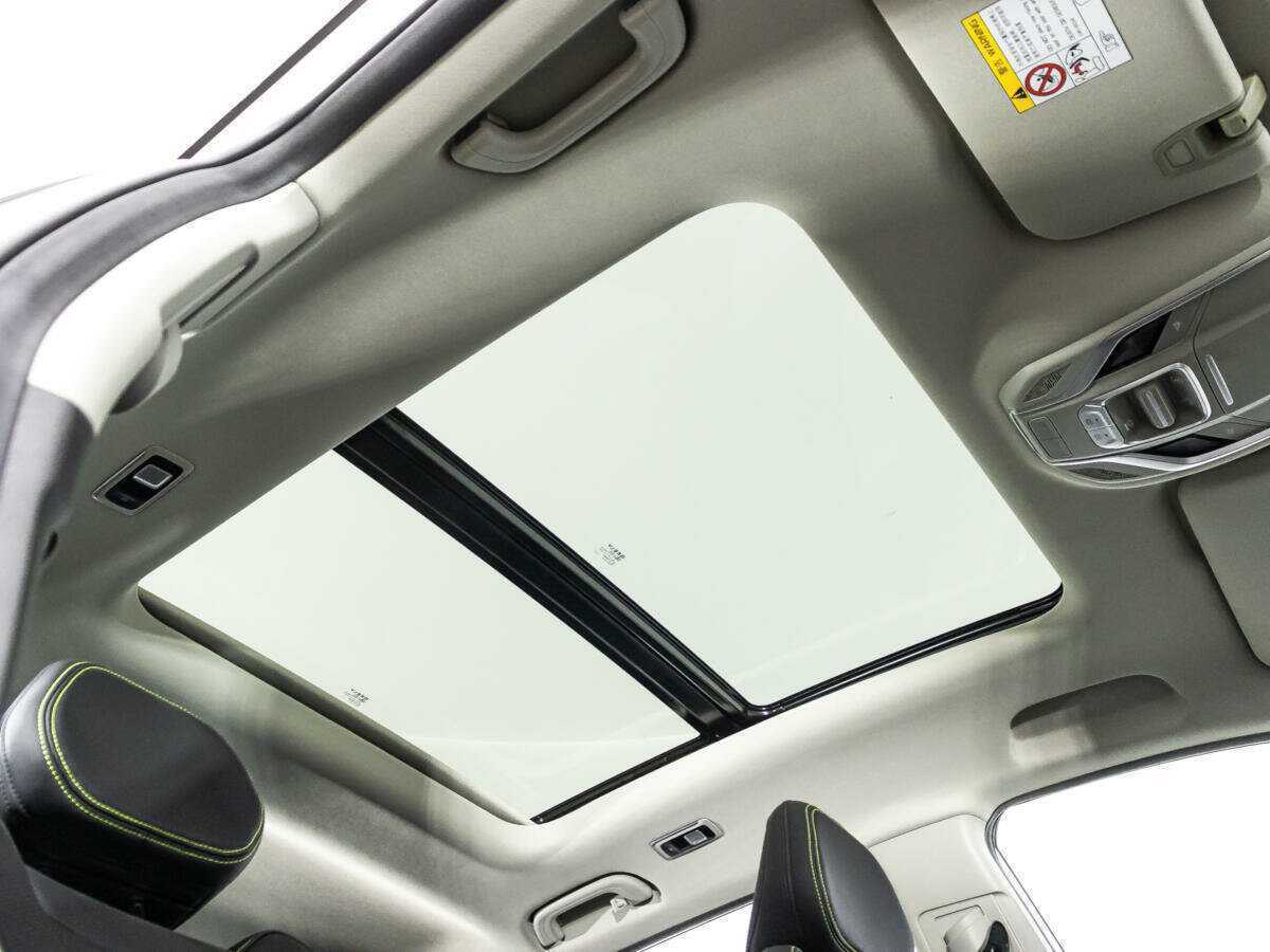 Geely Coolray б/у, 2023, Роботизированная. Фото: #20