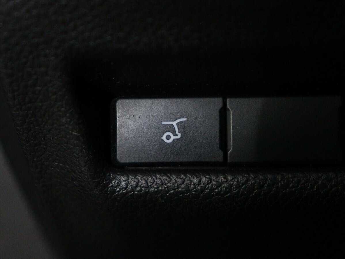 Ford Explorer б/у, 2013, Автоматическая. Фото: #15