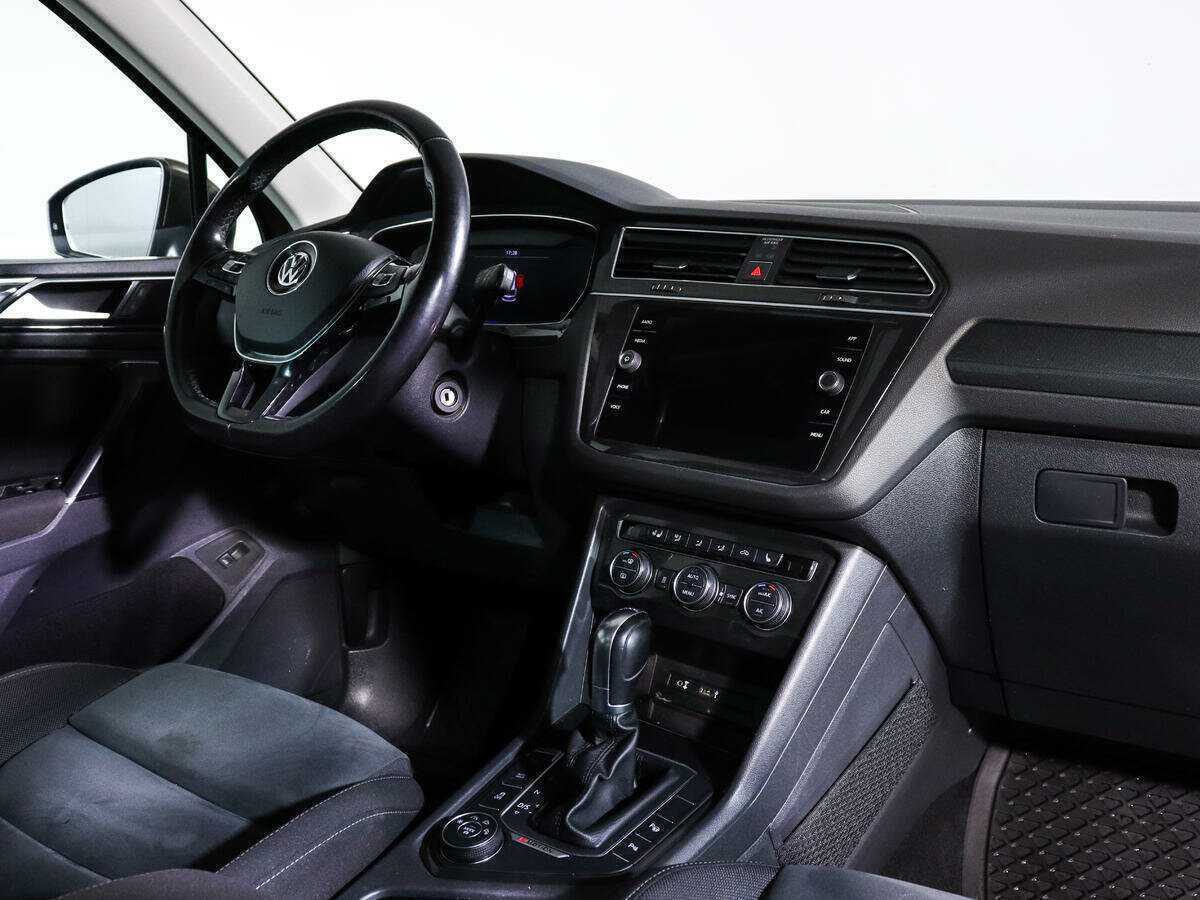 Volkswagen Tiguan б/у, 2017, Роботизированная. Фото: #6
