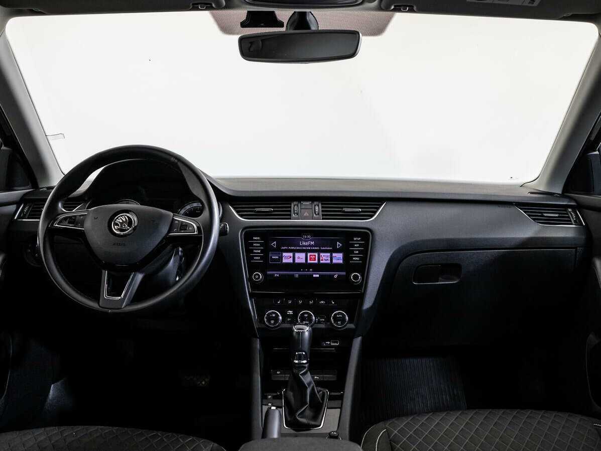 Skoda Octavia б/у, 2018, Роботизированная. Фото: #9