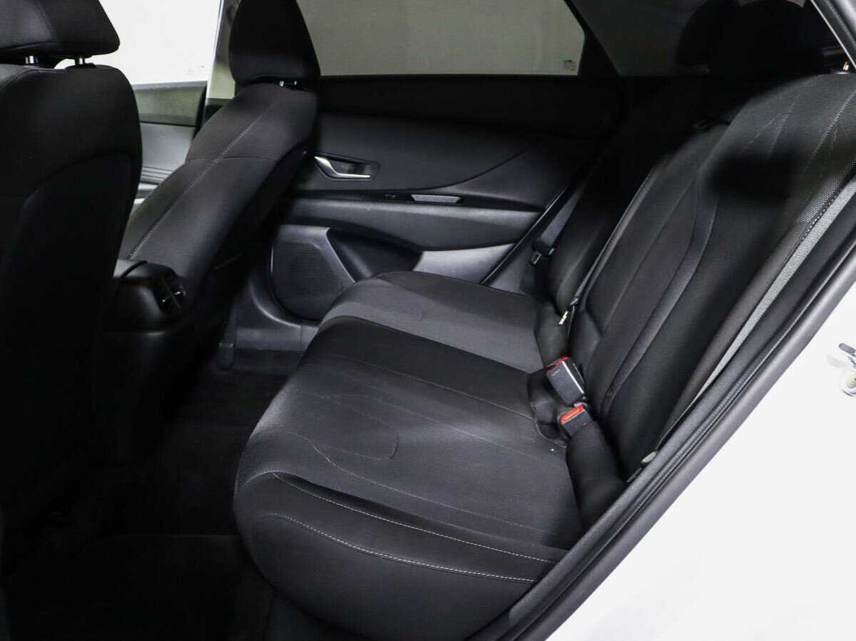 Hyundai Elantra б/у, 2021, Автоматическая. Фото: #9
