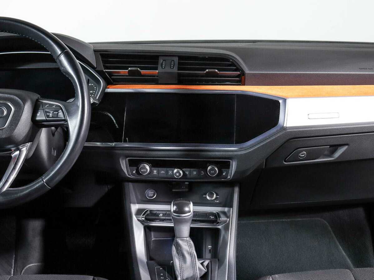 Audi Q3 б/у, 2019, Роботизированная. Фото: #10