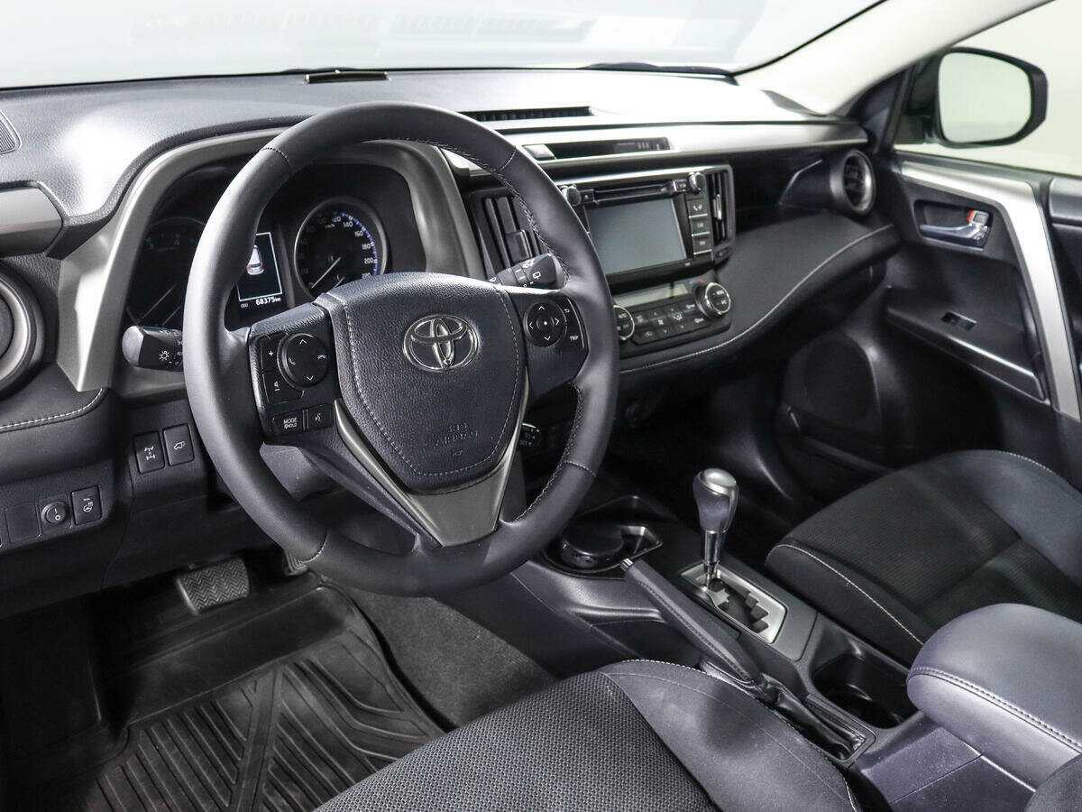 Toyota RAV4 б/у, 2015, Автоматическая. Фото: #13