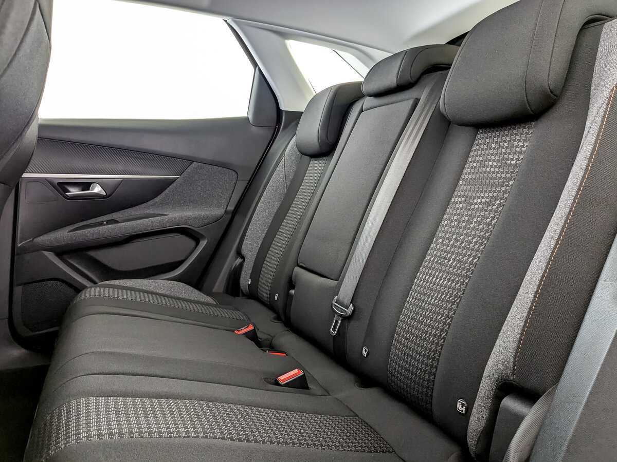 Peugeot 3008 б/у, 2017, Автоматическая. Фото: #9