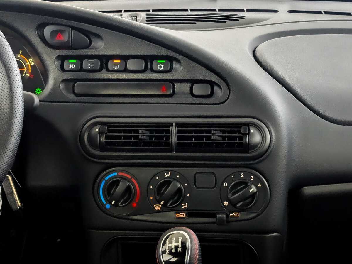 Lada (ВАЗ) Niva б/у, 2023, Механическая. Фото: #11