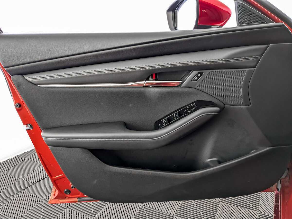 Mazda 3 б/у, 2019, Автоматическая. Фото: #13