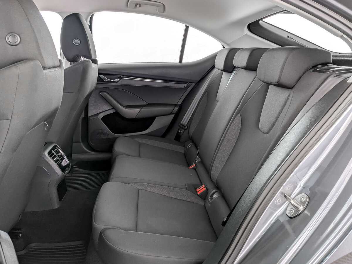 Skoda Octavia б/у, 2021, Автоматическая. Фото: #9