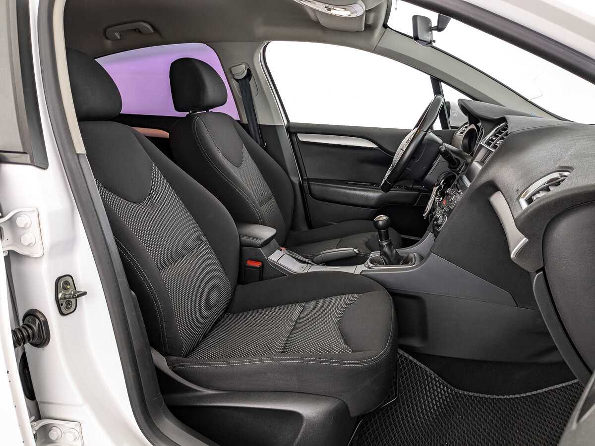 Citroen C4 б/у, 2014, Механическая. Фото: #18