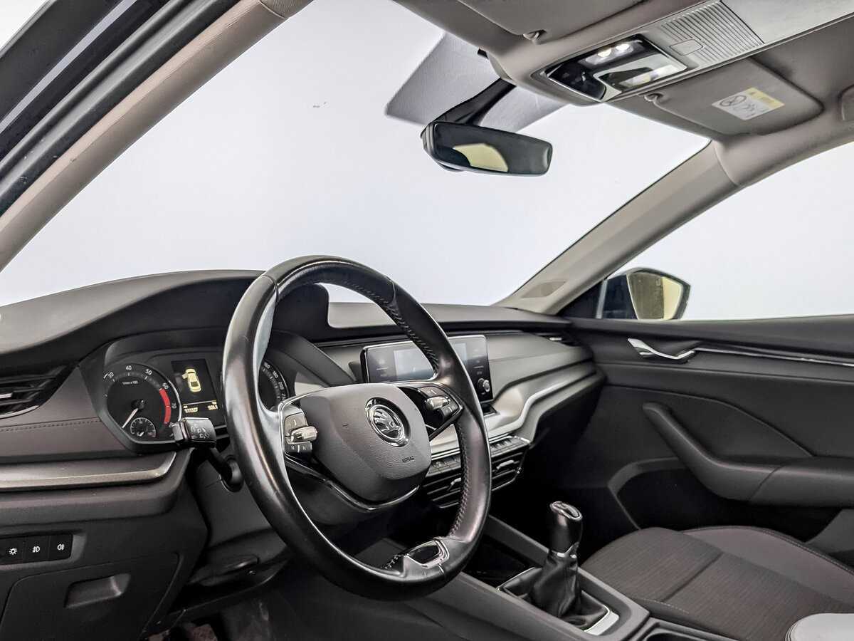 Skoda Octavia б/у, 2021, Механическая. Фото: #13