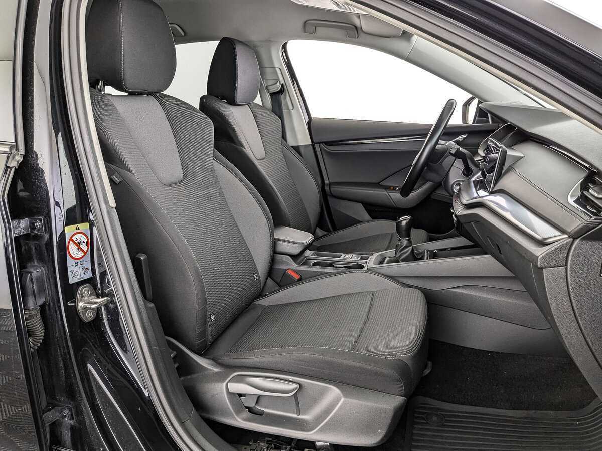 Skoda Octavia б/у, 2021, Механическая. Фото: #18