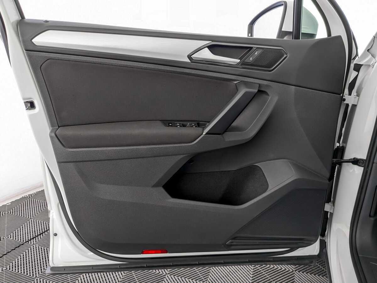 Volkswagen Tiguan б/у, 2017, Роботизированная. Фото: #14