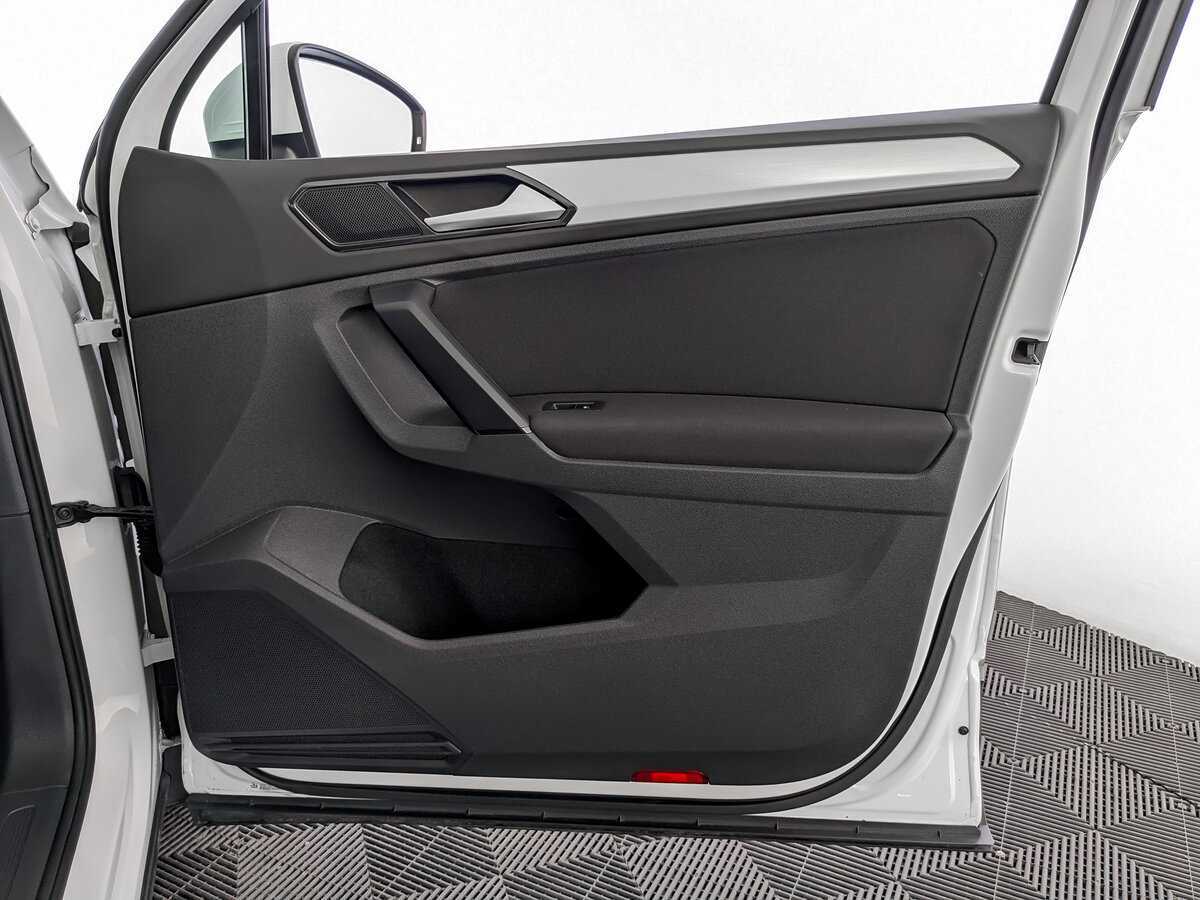 Volkswagen Tiguan б/у, 2017, Роботизированная. Фото: #19