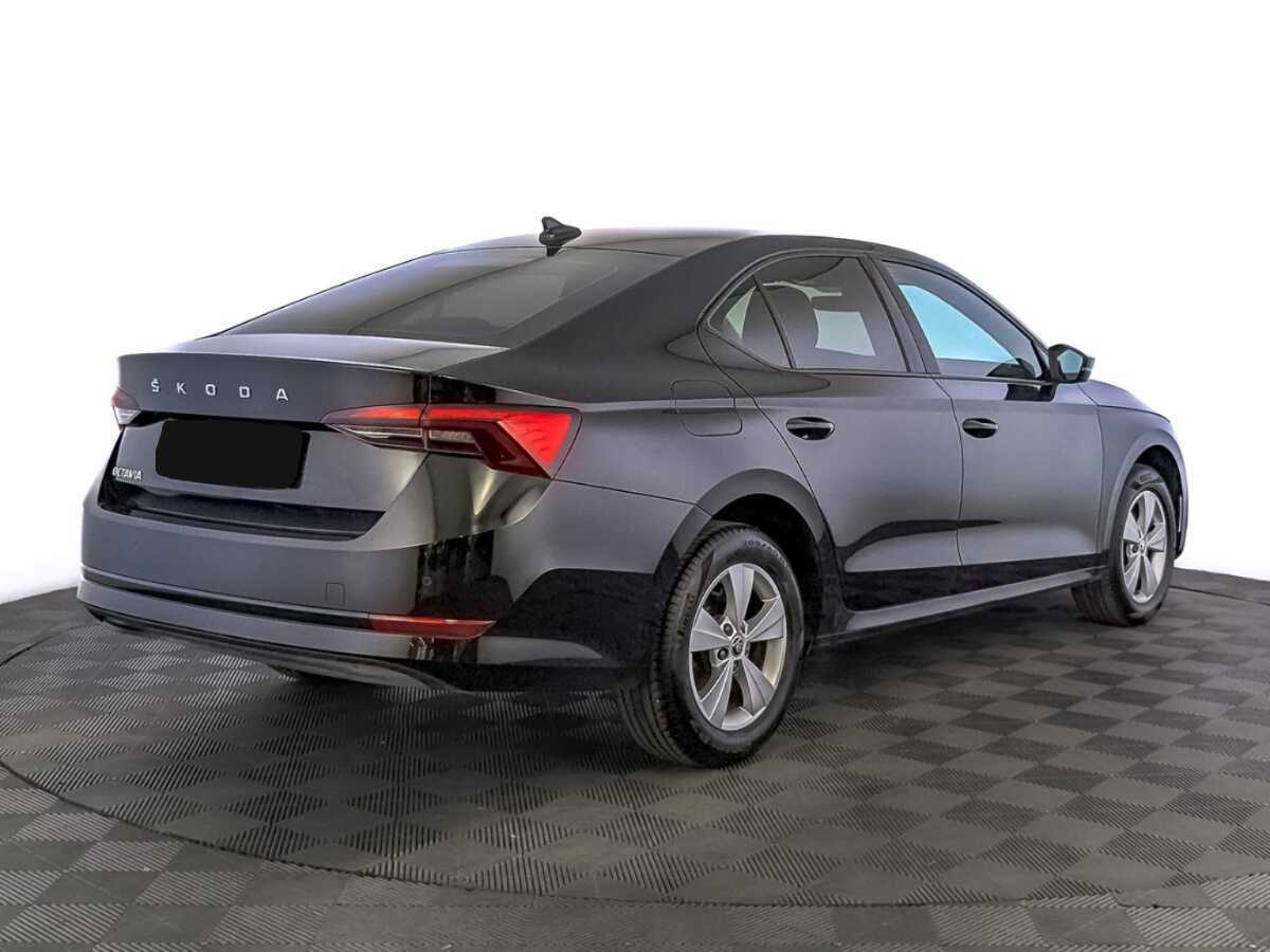 Skoda Octavia б/у, 2021, Механическая. Фото: #4