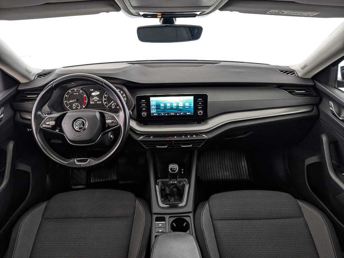 Skoda Octavia б/у, 2021, Механическая. Фото: #9
