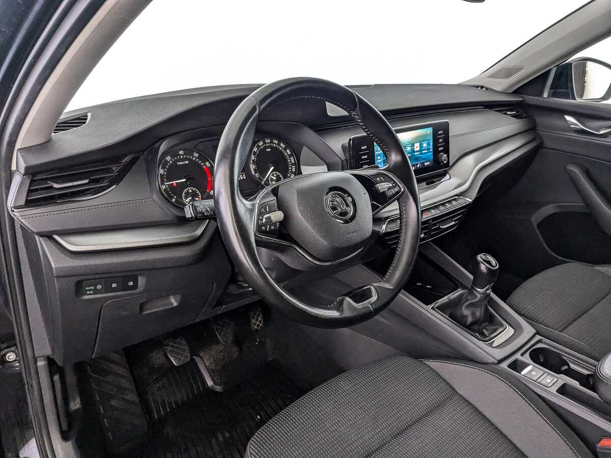 Skoda Octavia б/у, 2021, Механическая. Фото: #10