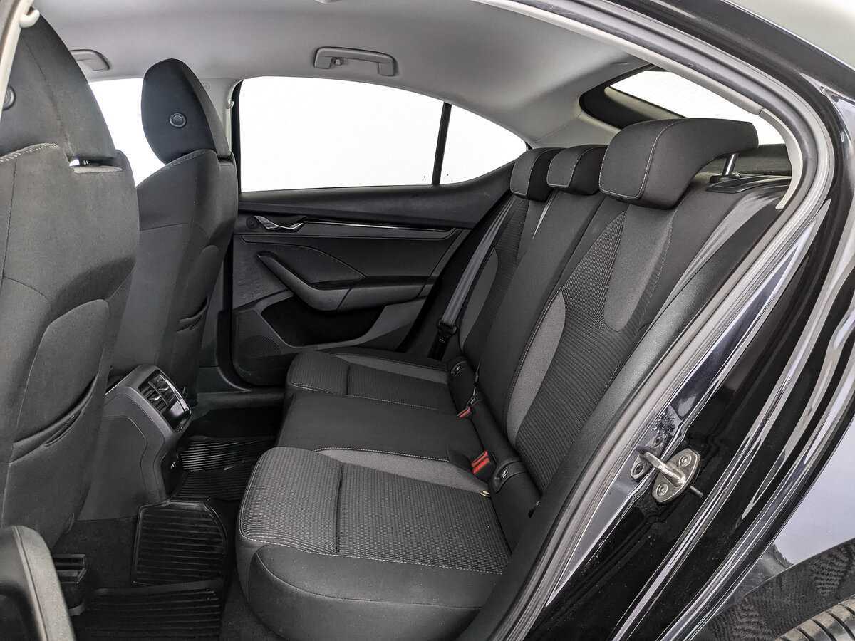 Skoda Octavia б/у, 2021, Механическая. Фото: #13