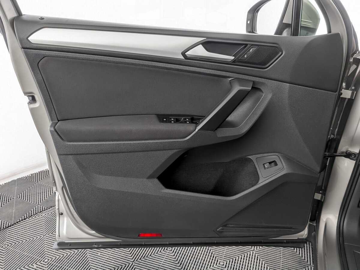 Volkswagen Tiguan б/у, 2020, Роботизированная. Фото: #14