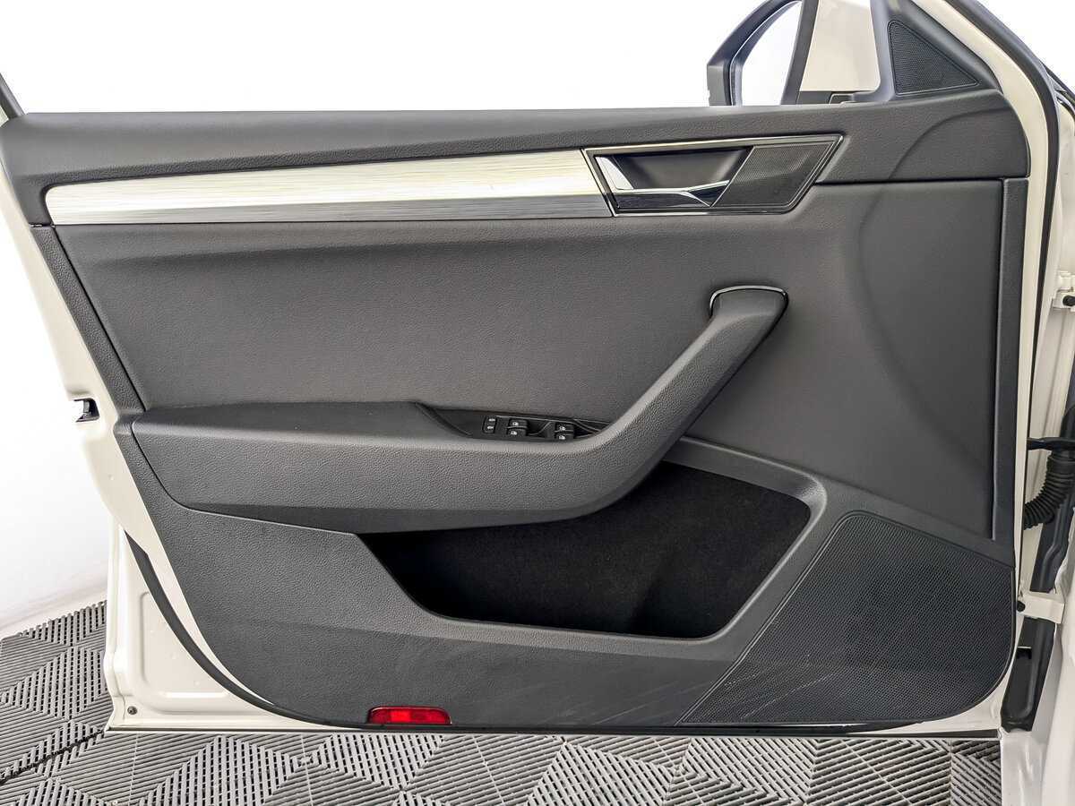 Skoda Superb б/у, 2021, Роботизированная. Фото: #14