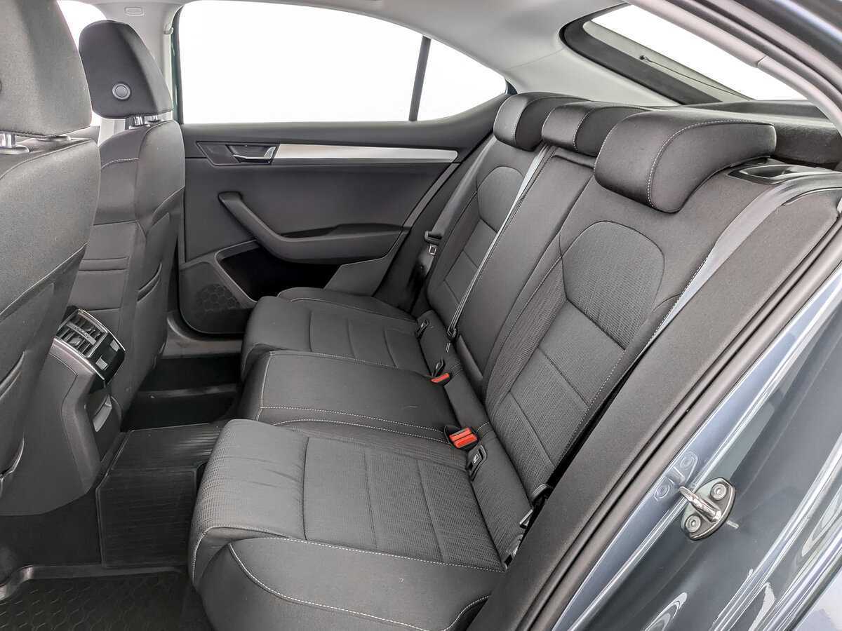 Skoda Superb б/у, 2019, Роботизированная. Фото: #9