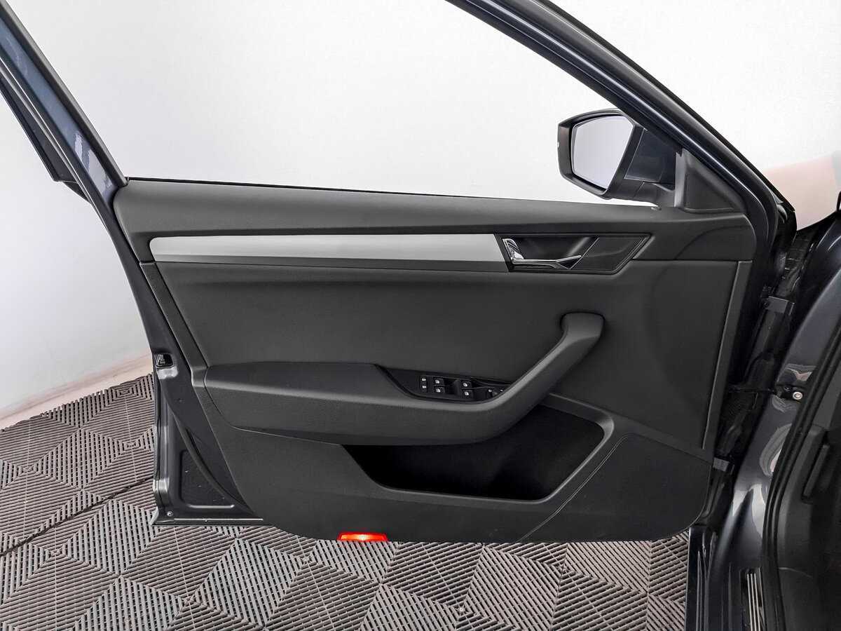 Skoda Superb б/у, 2019, Роботизированная. Фото: #14