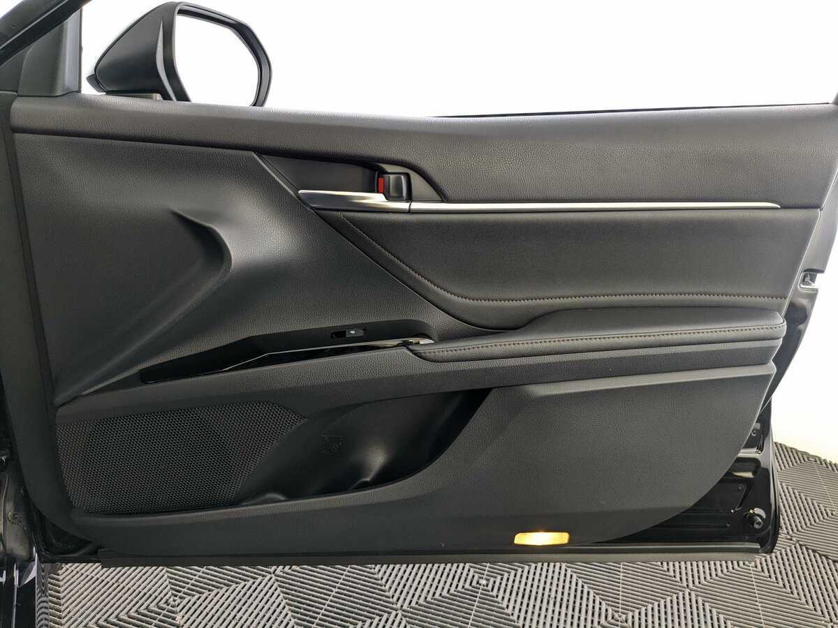 Toyota Camry б/у, 2020, Автоматическая. Фото: #16