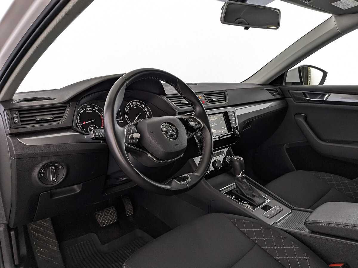 Skoda Superb б/у, 2021, Роботизированная. Фото: #10