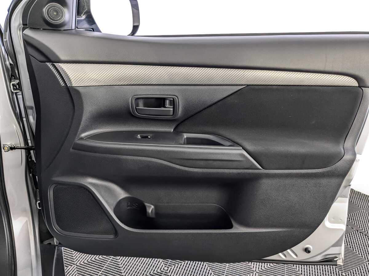 Митсубиши Оутлэндер б/у, 2015, Вариатор. Фото: #20