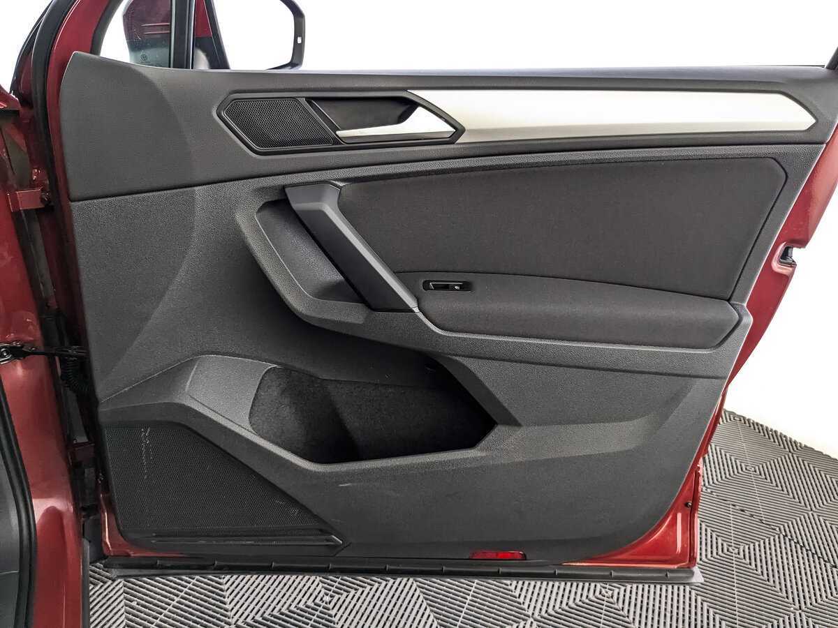 Volkswagen Tiguan б/у, 2020, Роботизированная. Фото: #20