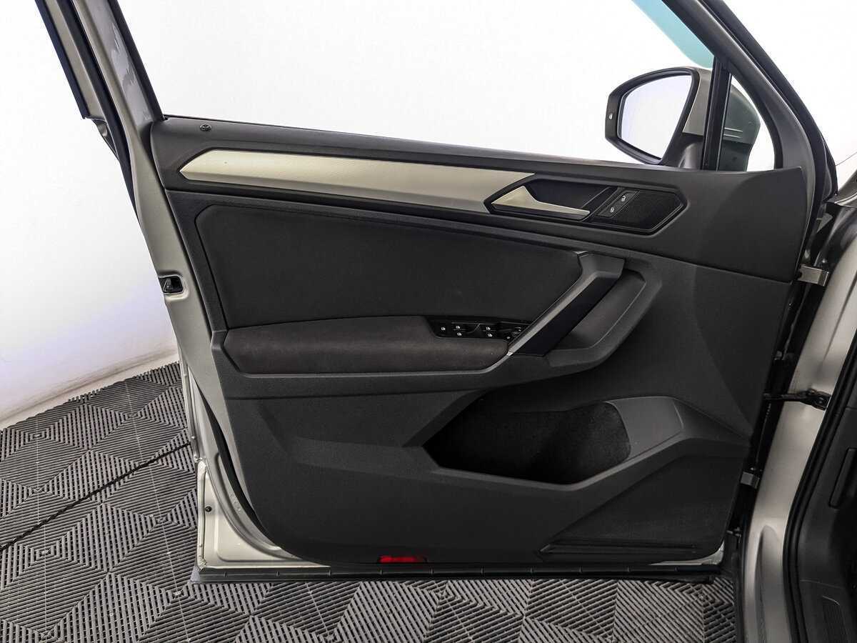 Volkswagen Tiguan б/у, 2019, Механическая. Фото: #14