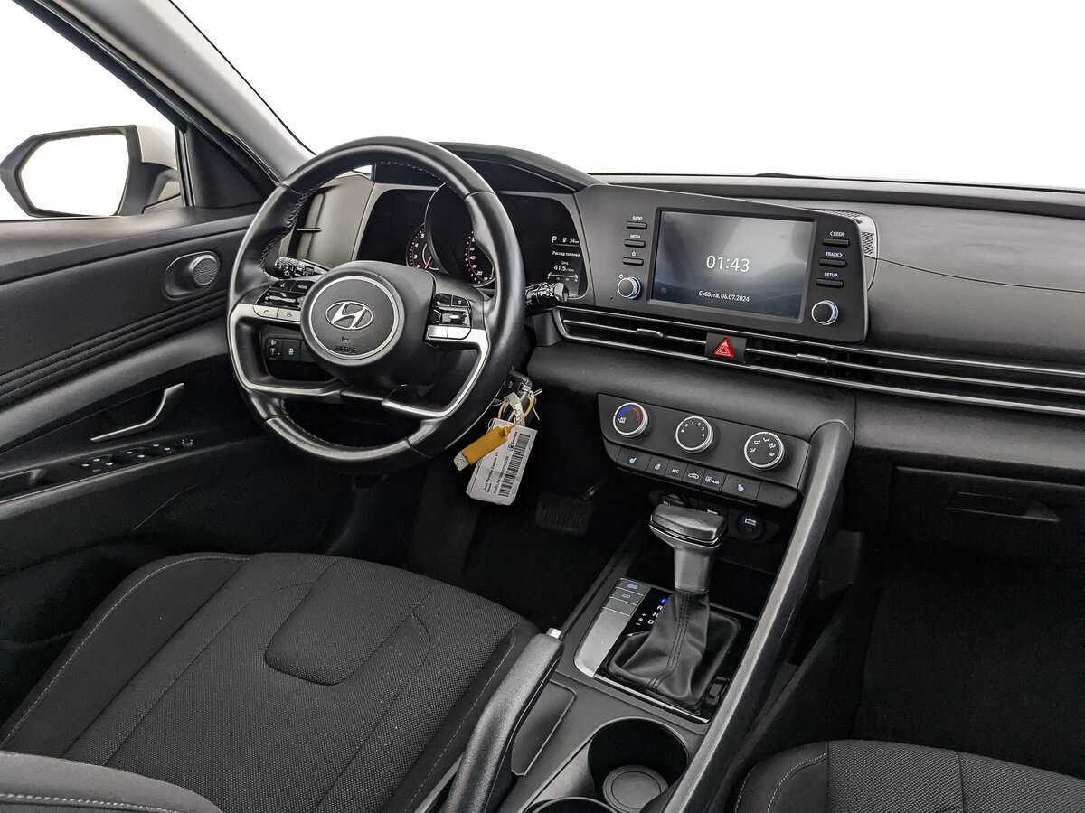 Hyundai Elantra б/у, 2021, Автоматическая. Фото: #22