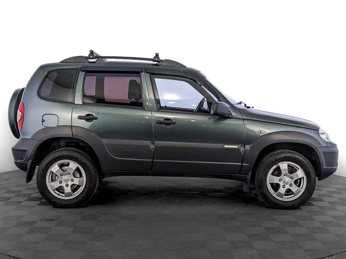 Chevrolet Niva б/у, 2017, Механическая. Фото: #3