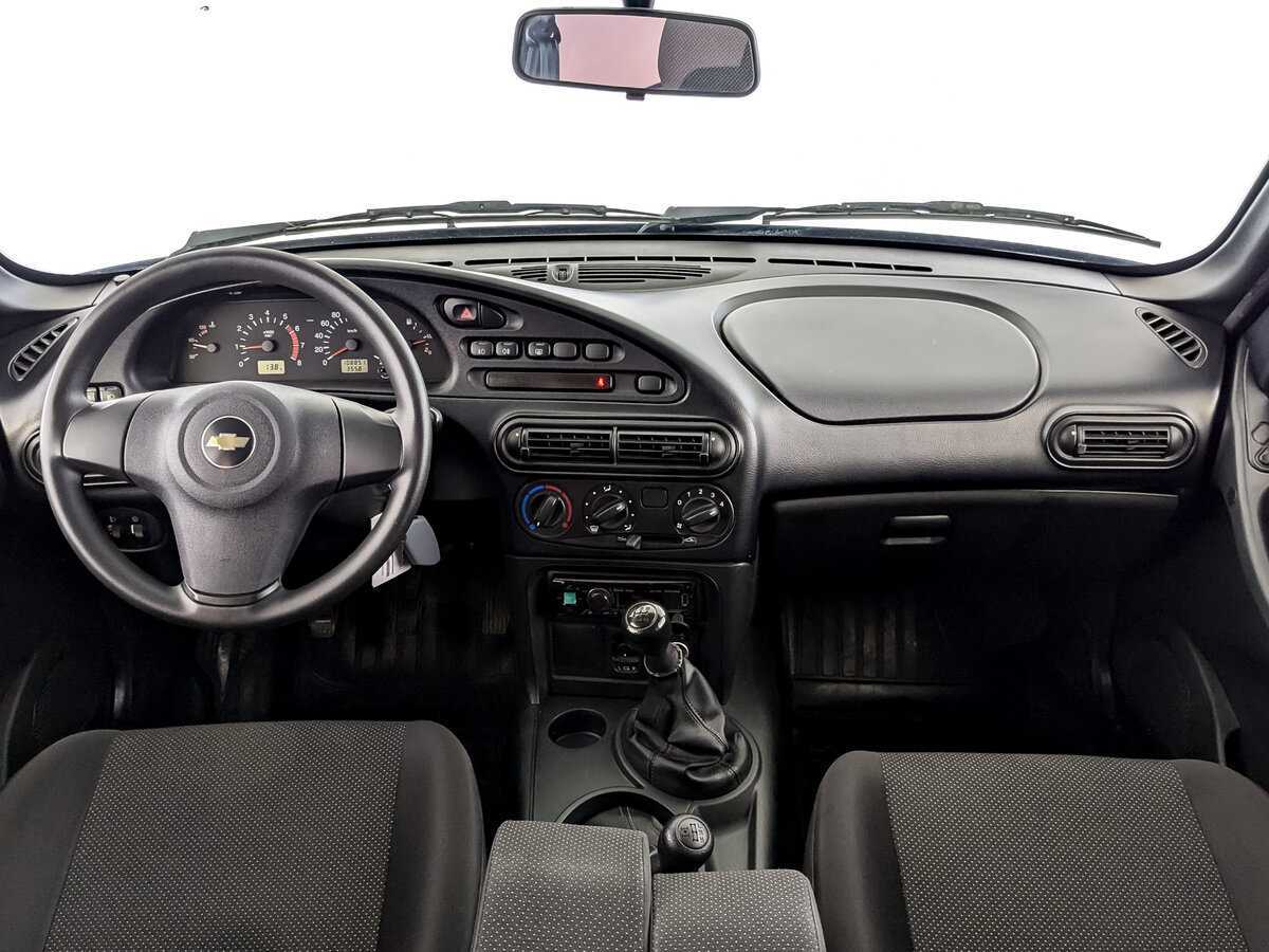 Chevrolet Niva б/у, 2017, Механическая. Фото: #11