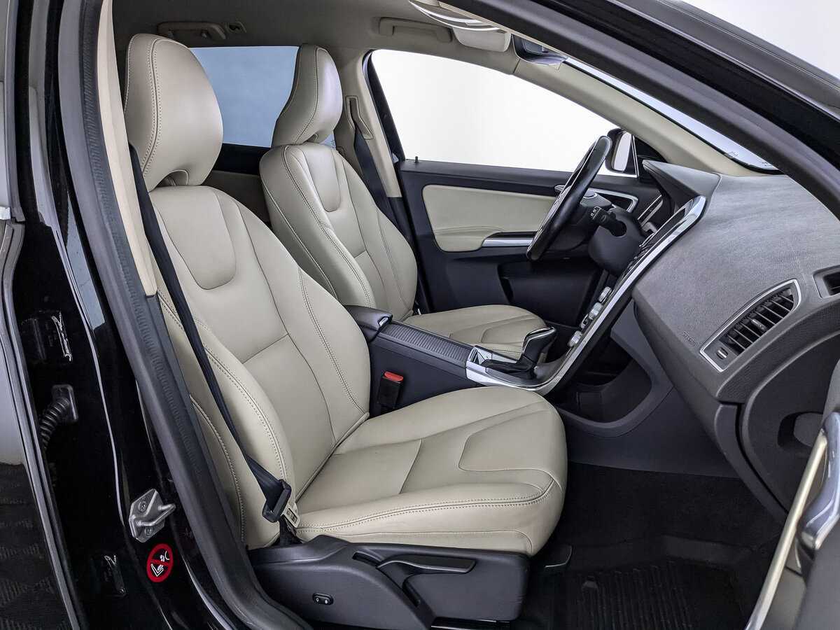 Volvo XC60 б/у, 2017, Автоматическая. Фото: #19