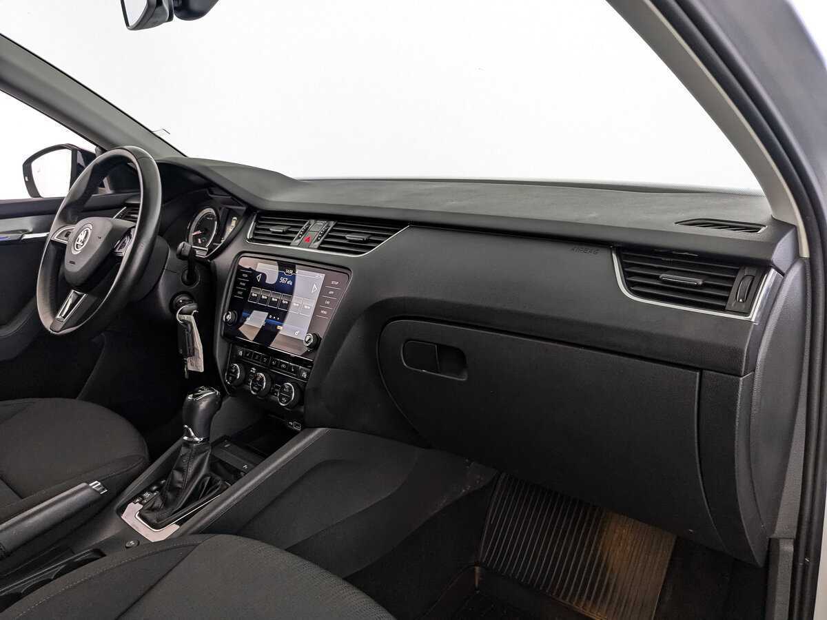 Skoda Octavia б/у, 2018, Роботизированная. Фото: #8