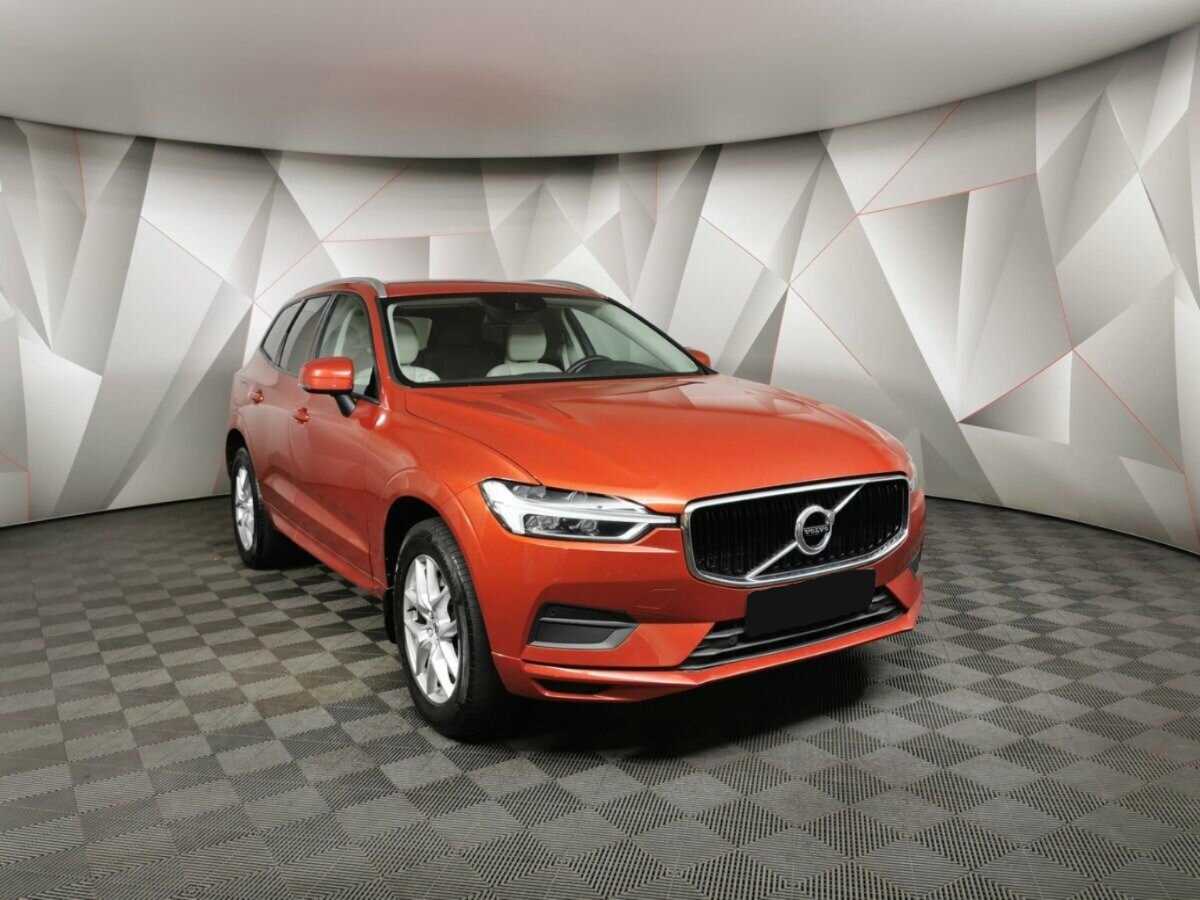 Volvo XC60 б/у, 2018, Автоматическая. Фото: #2