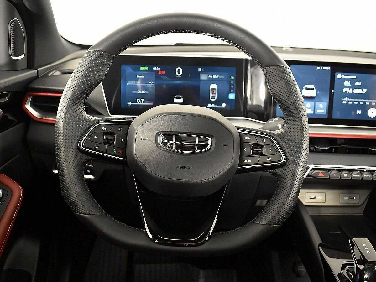 Geely Coolray б/у, 2023, Роботизированная. Фото: #10