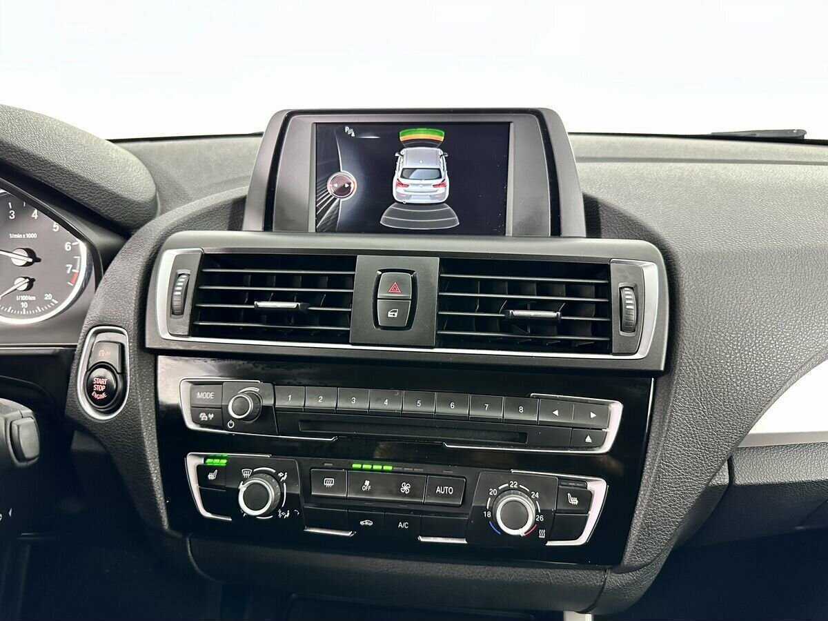 BMW 1 серии б/у, 2017, Автоматическая. Фото: #11