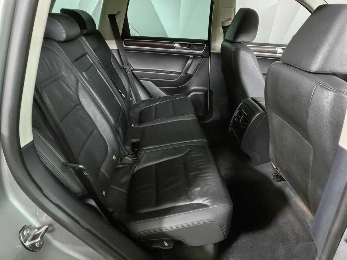 Volkswagen Touareg б/у, 2017, Автоматическая. Фото: #11