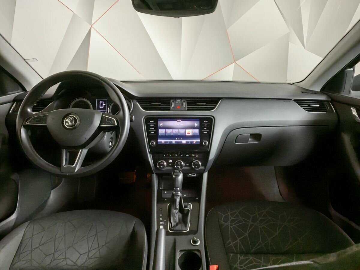 Skoda Octavia б/у, 2019, Роботизированная. Фото: #9