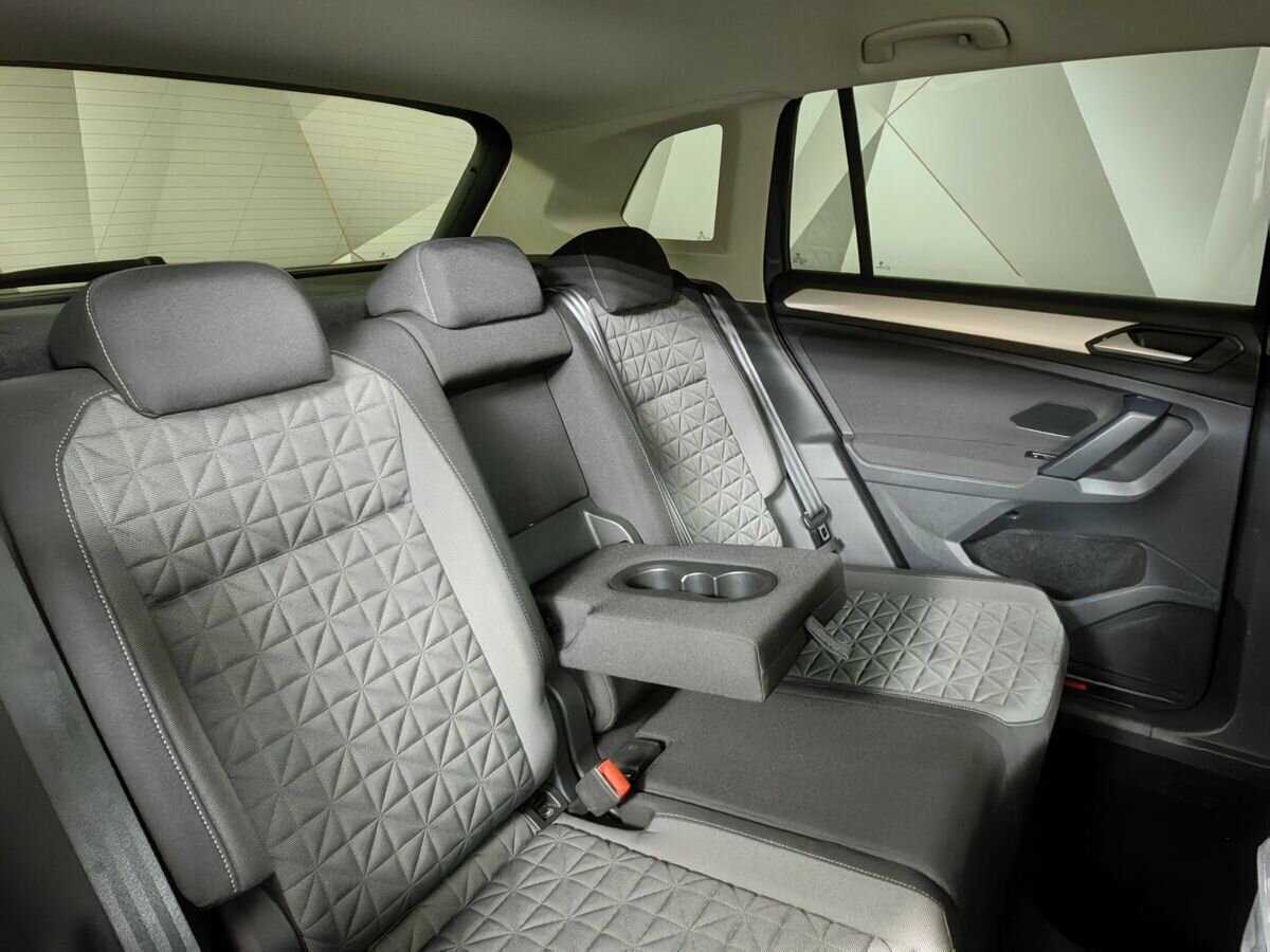 Volkswagen Tiguan б/у, 2021, Роботизированная. Фото: #12