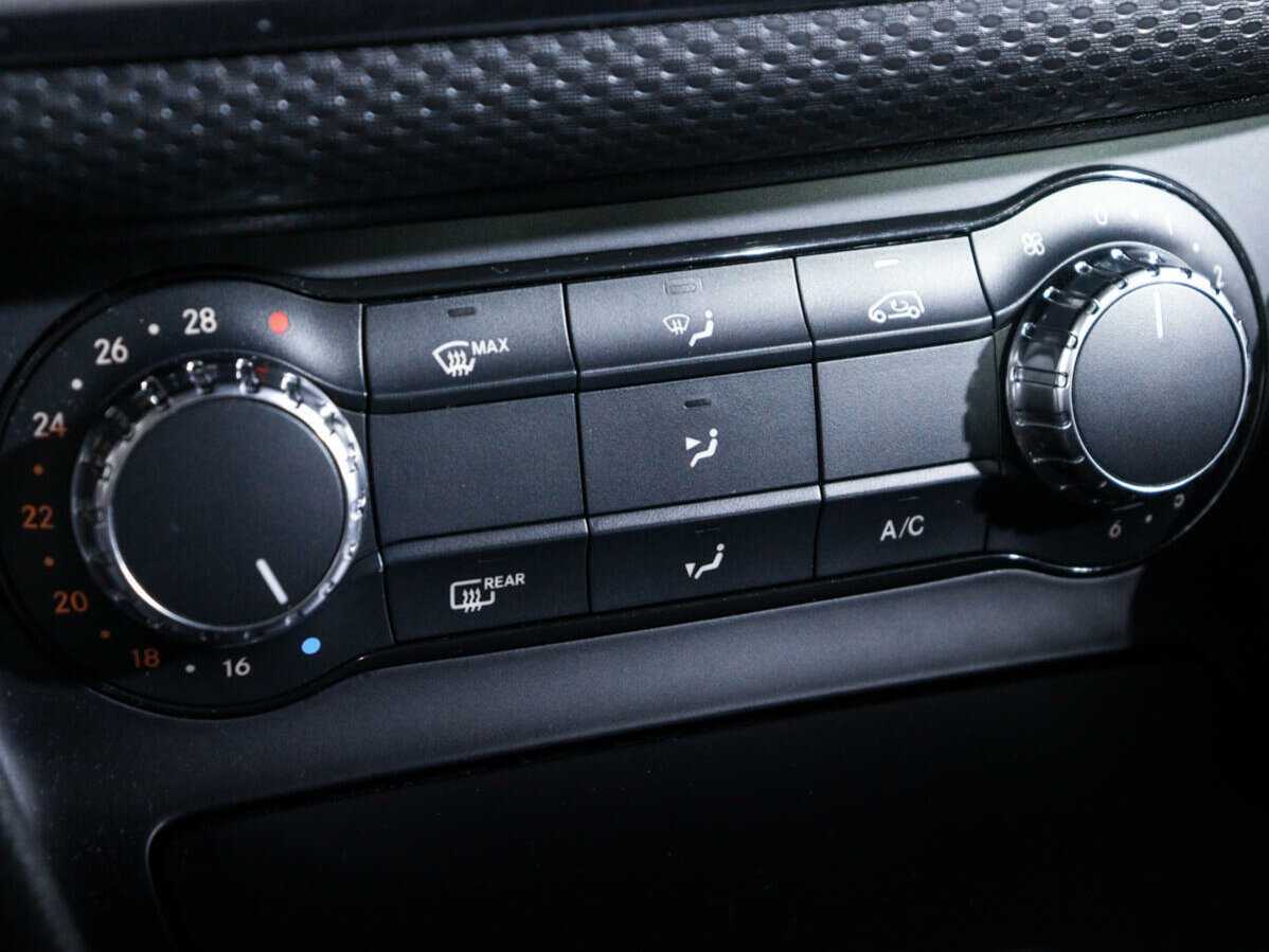 Mercedes-Benz A-Класс б/у, 2015, Роботизированная. Фото: #14