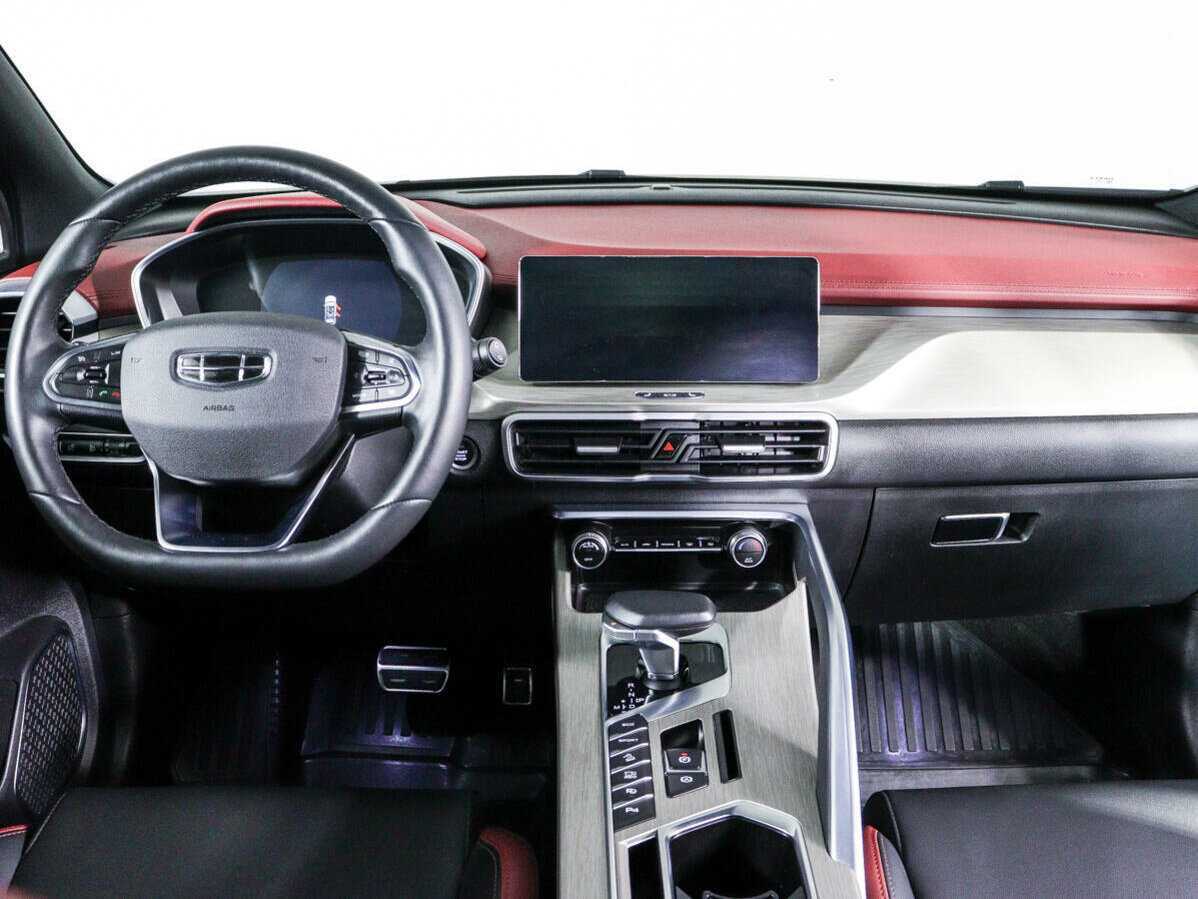 Geely Coolray б/у, 2023, Роботизированная. Фото: #9