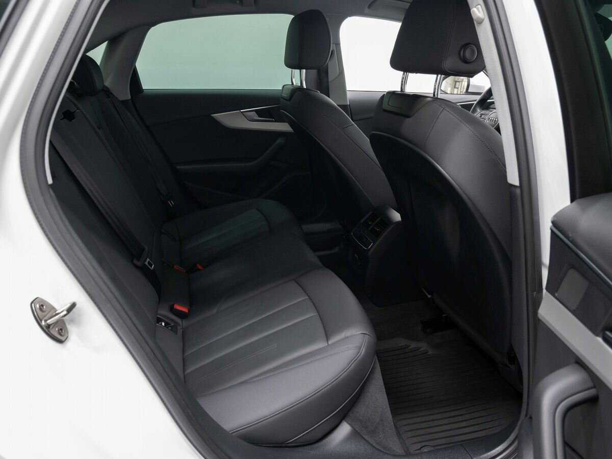 Audi A4 б/у, 2020, Роботизированная. Фото: #9