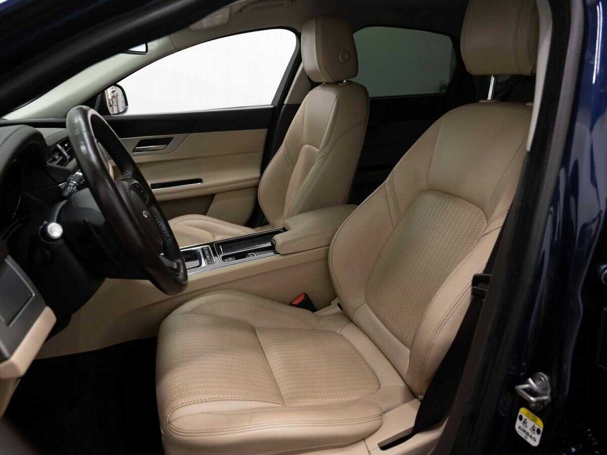 Jaguar XF б/у, 2017, Автоматическая. Фото: #9