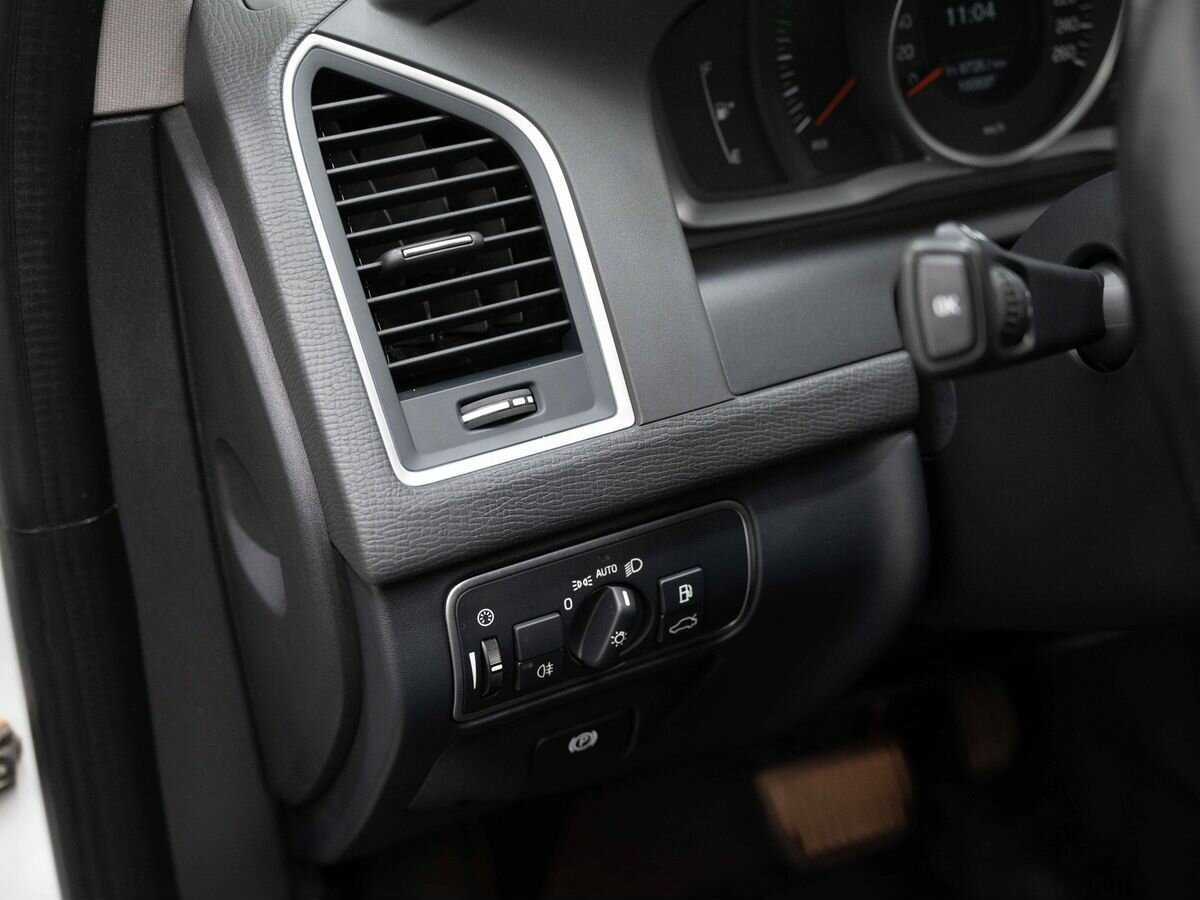 Volvo XC60 б/у, 2017, Автоматическая. Фото: #18